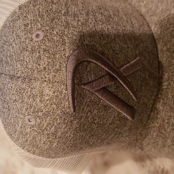 Reali Hat - Picture 6 of 6